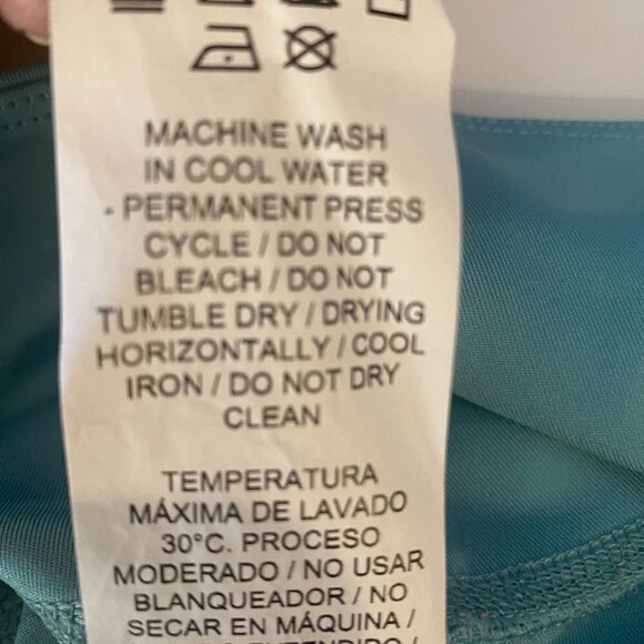 Women's Puma Leggings - Size Medium - Picture 7 of 8